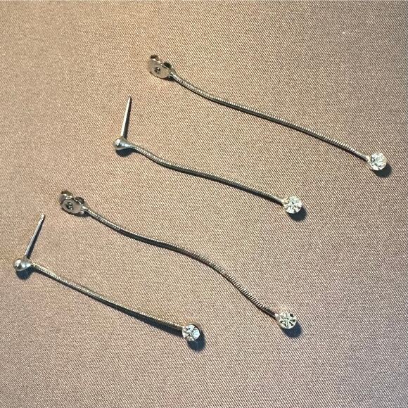 C.C Women’s White Sequin Pom Pom Knit Beanie & Silver Cubic Zirconia Earrings - Picture 12 of 16